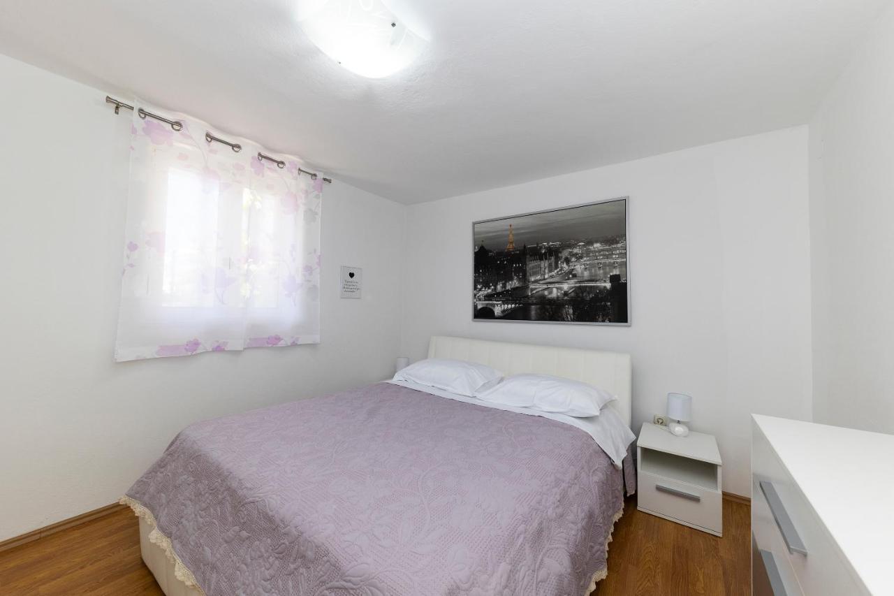 Happy Home Apartment 扎达尔 外观 照片